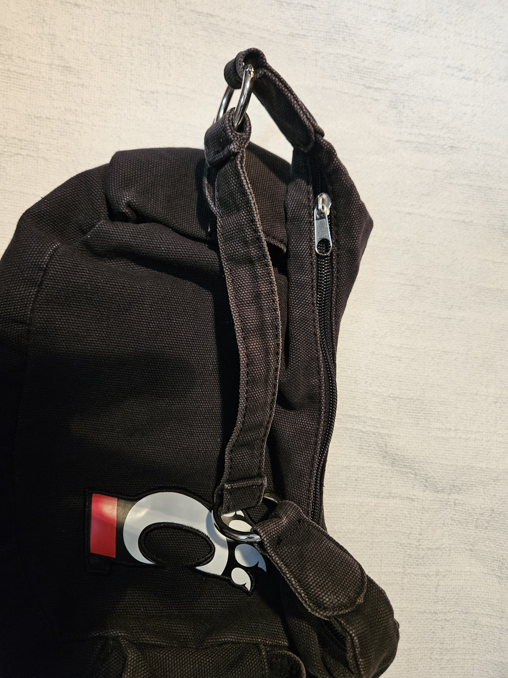 Women's Cincinnati bearcat purse.